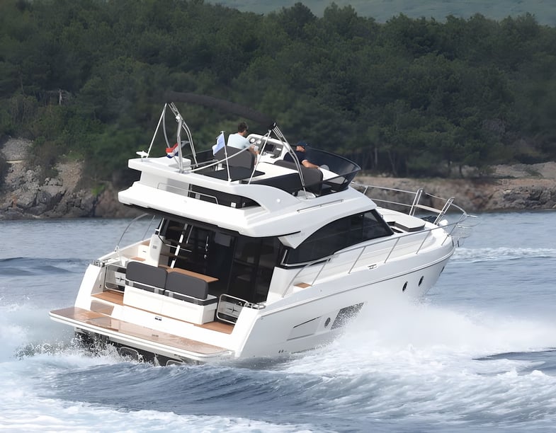 Šibenik Motorboat 3 cabin 6 berths 6 guests 13.6 m Listing Number: #16793