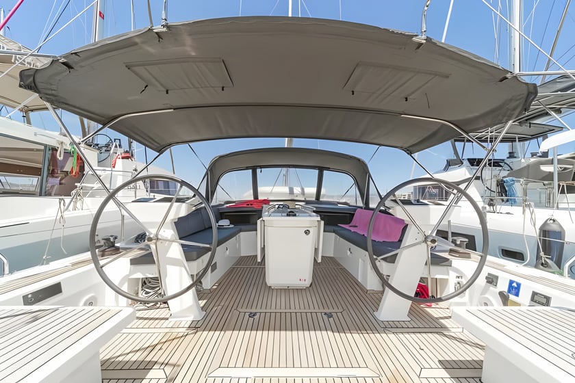 Gouvia Voilier Cabine 5  Couchettes 10  Invités 10  13.65 m Numéro de l'annonce: #16816 4