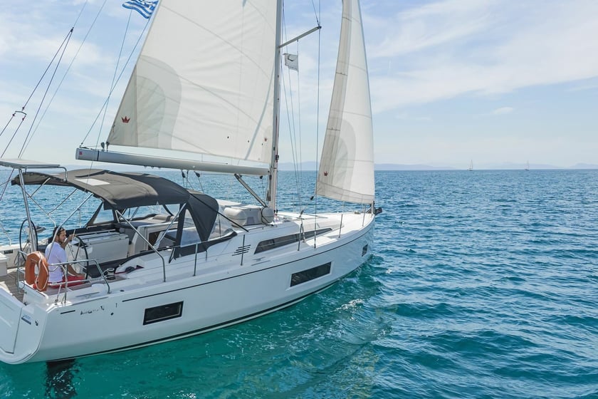 Gouvia Voilier Cabine 5  Couchettes 10  Invités 10  13.65 m Numéro de l'annonce: #16816 3