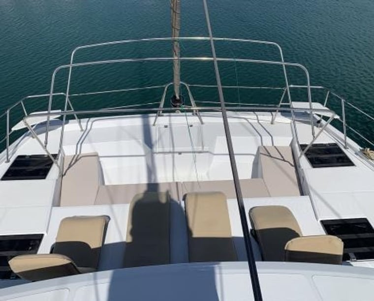 Salerne Catamaran Cabine 4  Couchettes 10  Invités 10  12.2 m Numéro de l'annonce: #16830 5