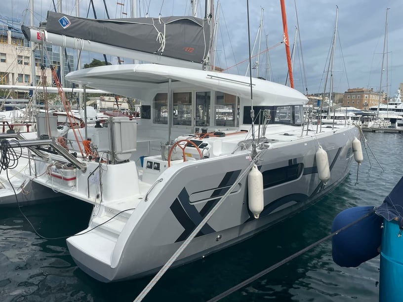 Zadar Catamaran 5 cabin 11 berths 11 guests 11.73 m Listing Number: #16859 5