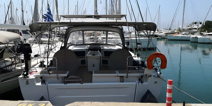 Preveza Sailboat 6 cabin 12 berths 12 guests 15.94 m Listing Number: #16896 3