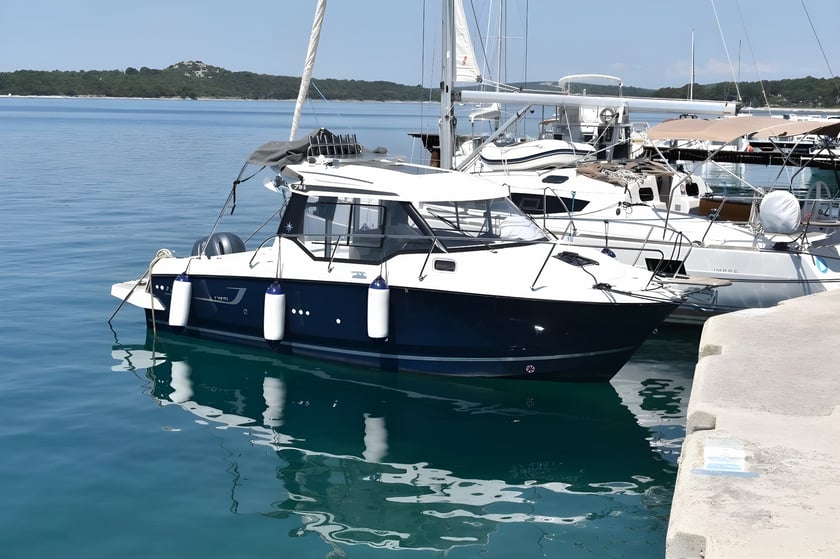 Mali Losinj Motorboot Cabine 1  4  slaapplaatsen 4  gasten 7.95 m Lijstnummer: #16898 3