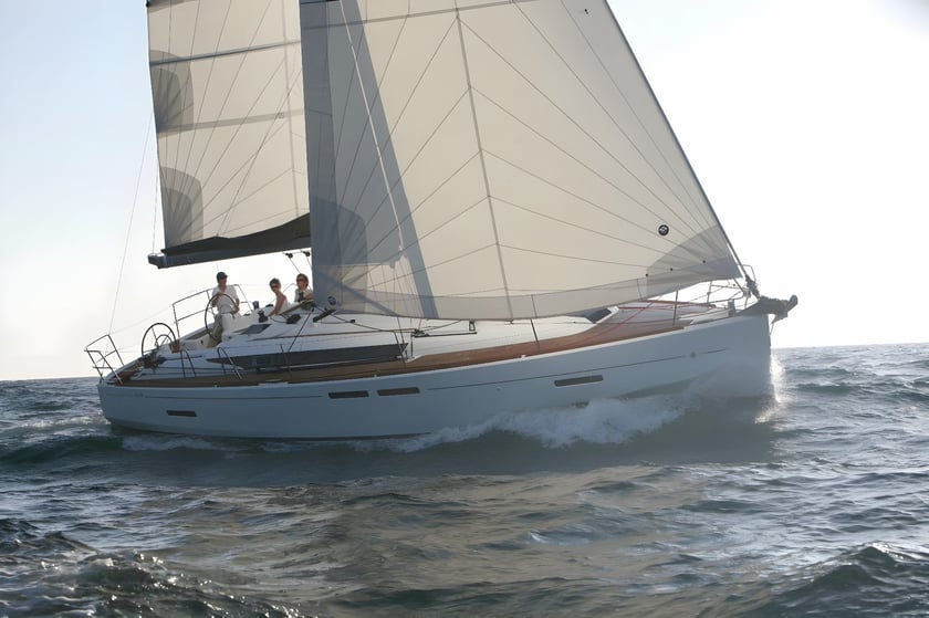 Rhodes Barca a vela cabina 3  cuccette 8  8  ospiti 12.34 m Numero dell'inserzione: #16966 3