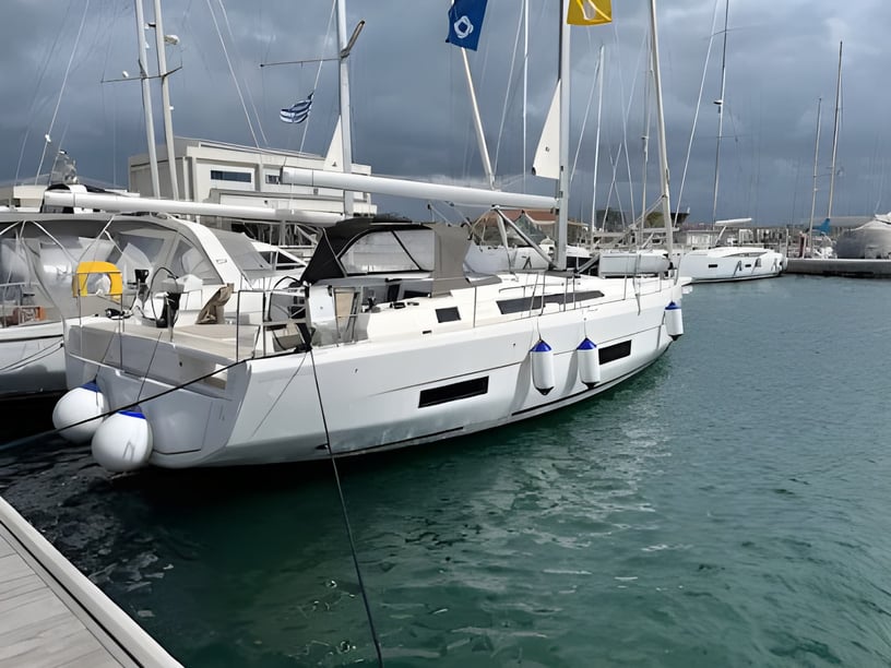 Lefkada Voilier Cabine 5  Couchettes 10  Invités 10  14.85 m Numéro de l'annonce: #16982 5