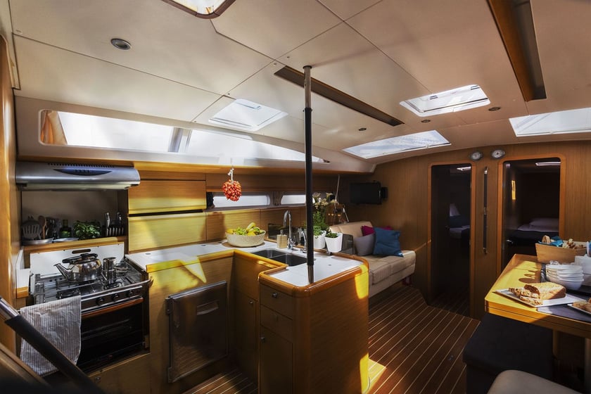 Naples Sailboat 6 cabin 12 berths 12 guests 16.06 m Listing Number: #17040 3