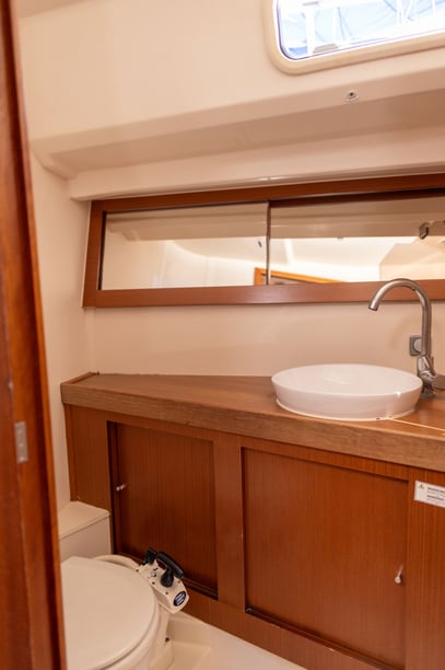Port de Pollença Sailboat 3 cabin 8 berths 8 guests 11.99 m Listing Number: #17043 5