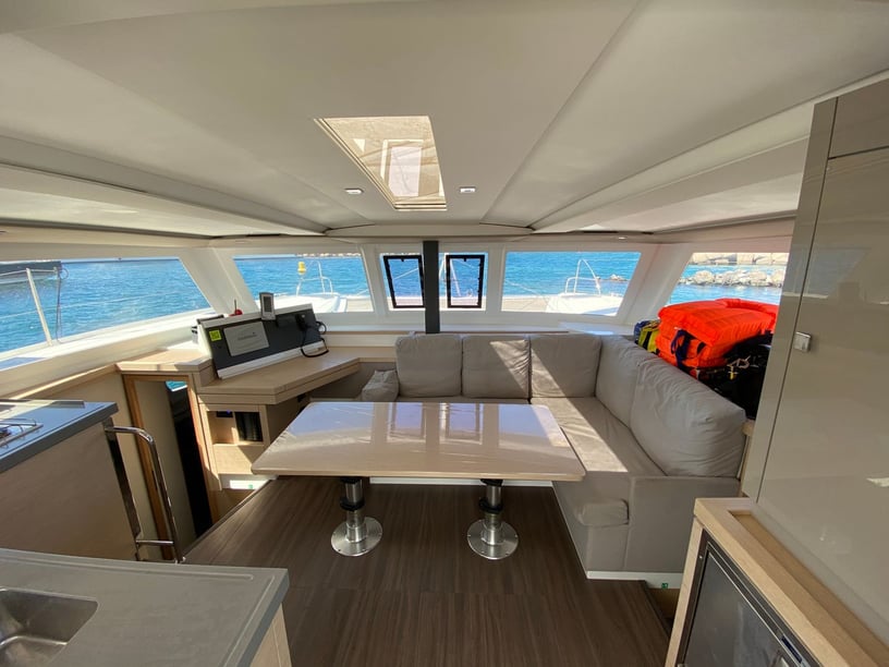 Ibiza Catamaran 4 cabin 10 berths 10 guests 11.73 m Listing Number: #17064 2