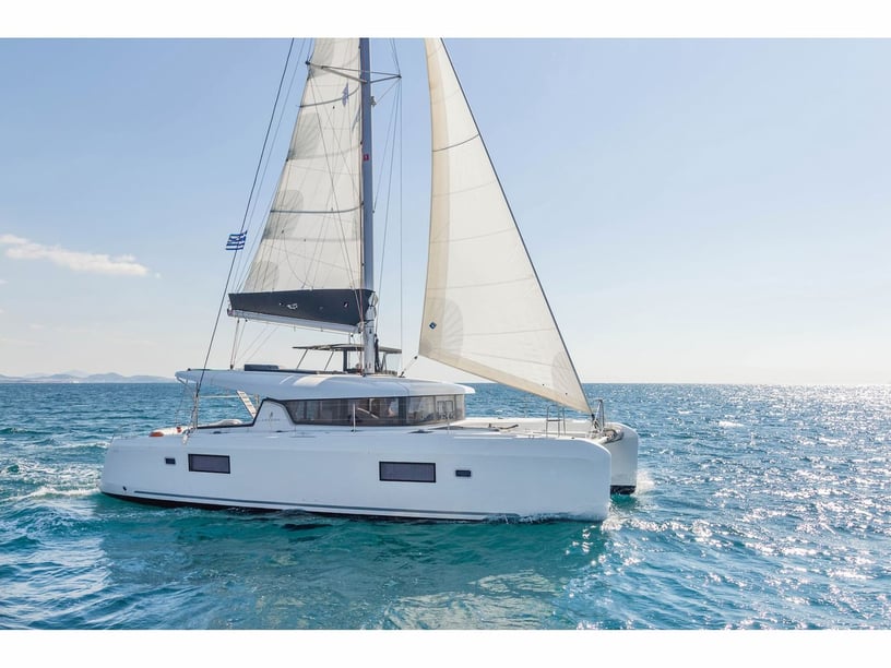 Athens Catamaran 6 cabin 10 berths 10 guests 12.8 m Listing Number: #17085