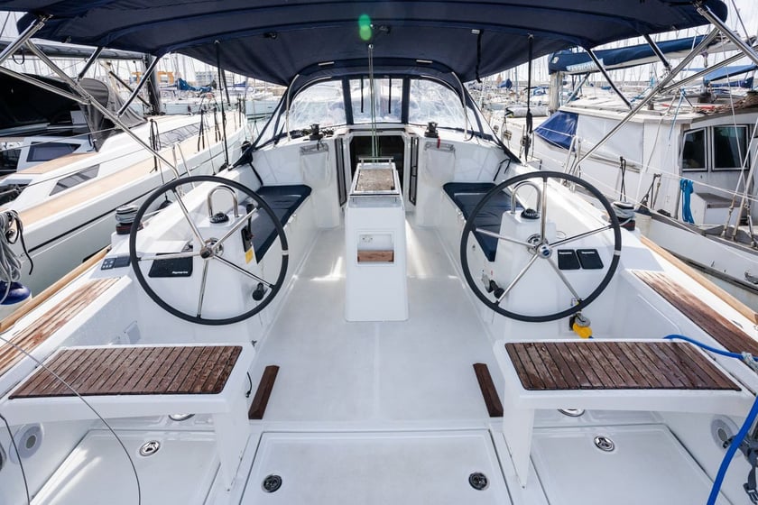 Castiglioncello Sailboat 3 cabin 8 berths 8 guests 11.5 m Listing Number: #17128 3