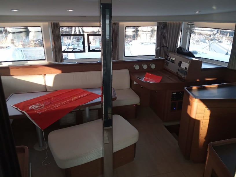 Palermo Catamaran 4 cabin 12 berths 12 guests 12.94 m Listing Number: #17131 2