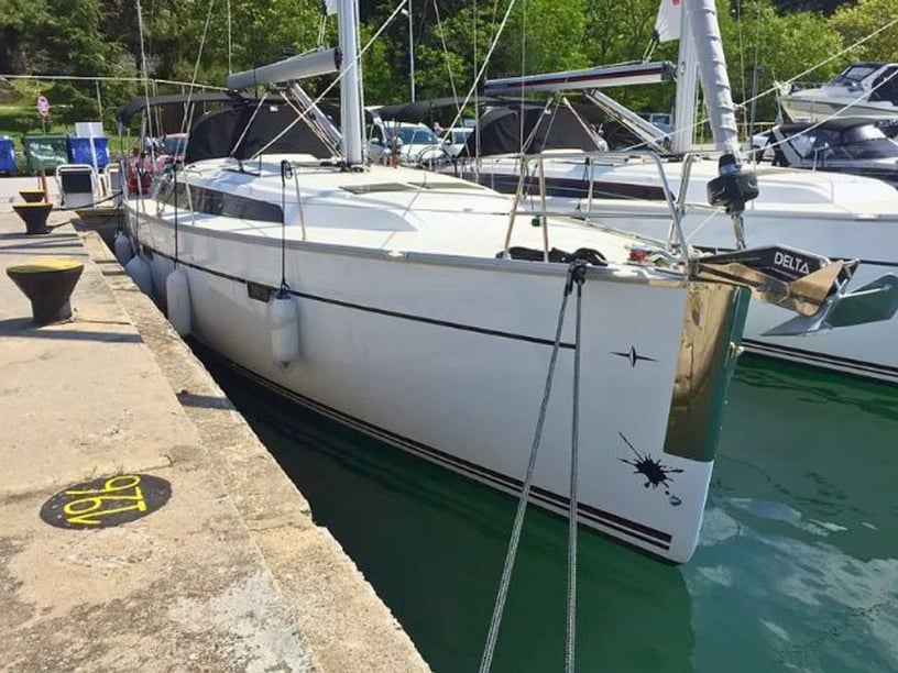 Skiathos Segelboot 4 Kabine 9 Liegeplätze 9 Gäste 14.27 m Nummer des Inserats: #17192