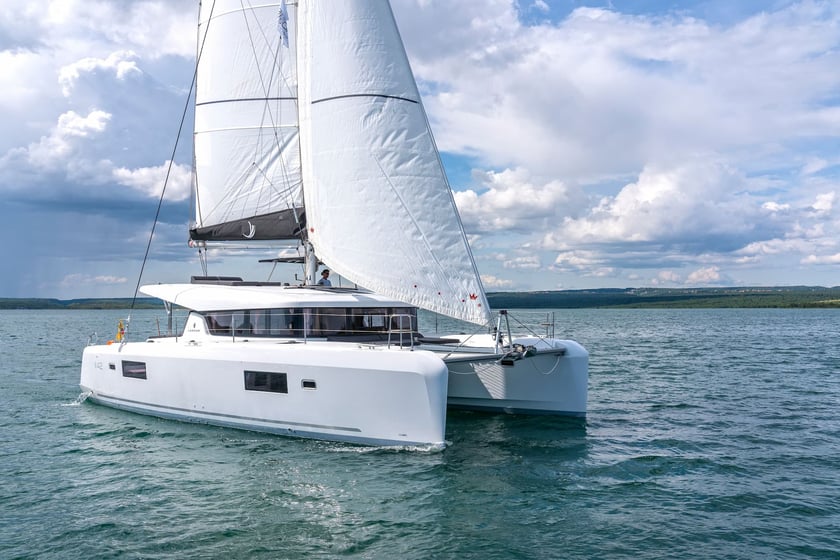 Skradin Catamaran 6 cabin 10 berths 10 guests 12.8 m Listing Number: #17223 5