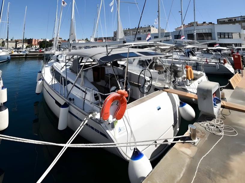 Zadar Sailboat 3 cabin 7 berths 7 guests 12.35 m Listing Number: #17250 5