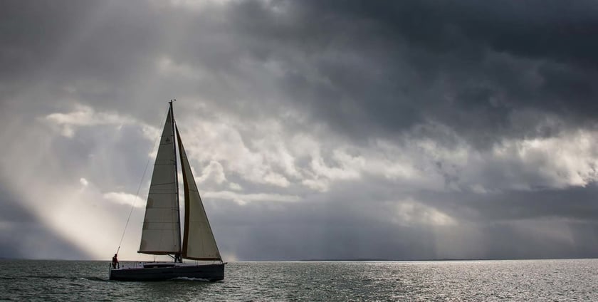 Pula Sailboat 3 cabin 8 berths 8 guests 11.23 m Listing Number: #17272 5