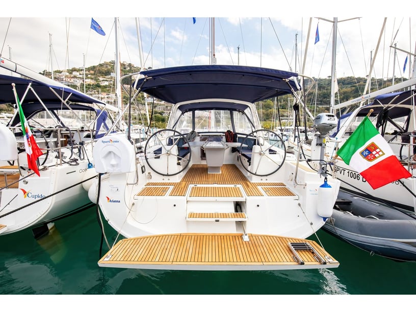 Capo d'Orlando Sailboat 3 cabin 8 berths 8 guests 12.43 m Listing Number: #17284 2