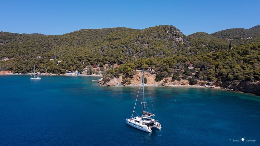 Lefkada Catamaran Cabine 6  10  slaapplaatsen 12  gasten 13.99 m Lijstnummer: #17312 4