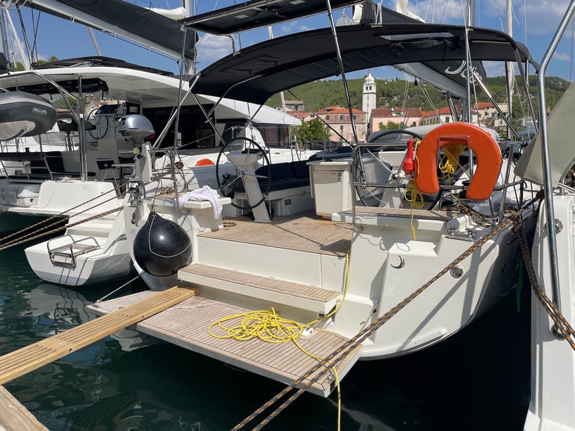 Skradin Sailboat 4 cabin 8 berths 8 guests 14.6 m Listing Number: #17335 4