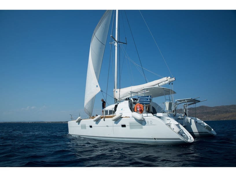 Preveza Catamaran 6 cabin 10 berths 10 guests 11.6 m Listing Number: #17389