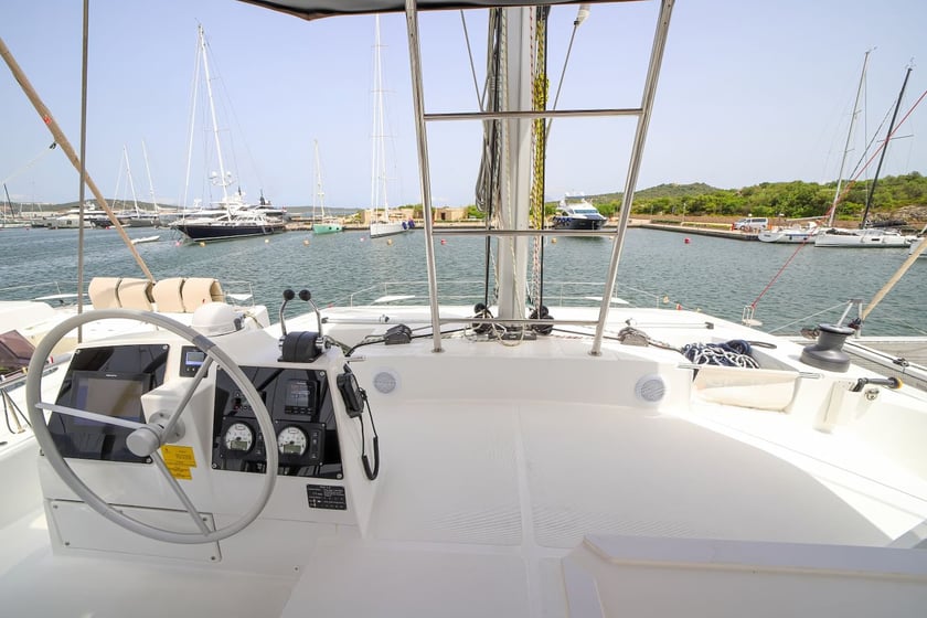 Olbia Catamaran 5 cabin 10 berths 11 guests 14.28 m Listing Number: #17402 4