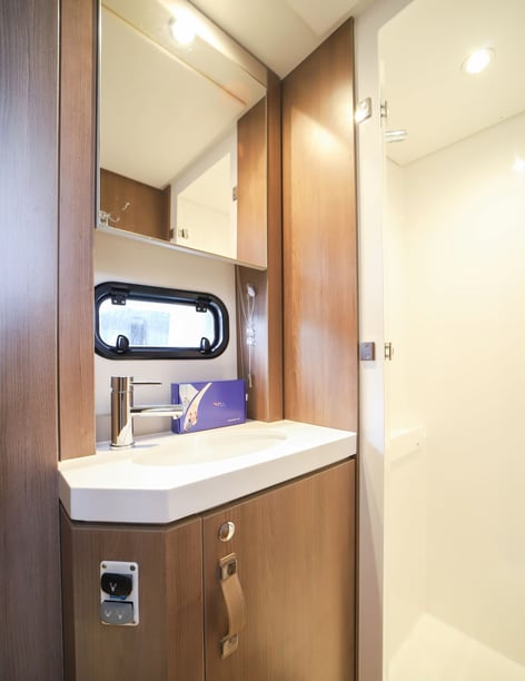 Olbia Catamaran 5 cabin 10 berths 11 guests 14.28 m Listing Number: #17402 5