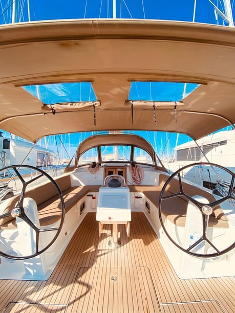 Lefkada Zeilboot Cabine 4  10  slaapplaatsen 10  gasten 14.32 m Lijstnummer: #17410 3