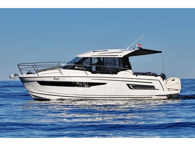 Zadar Motorboat 2 cabin 6 berths 6 guests 9.07 m Listing Number: #17411