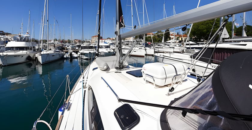 Zadar Sailboat 4 cabin 10 berths 10 guests 13.51 m Listing Number: #17442 3