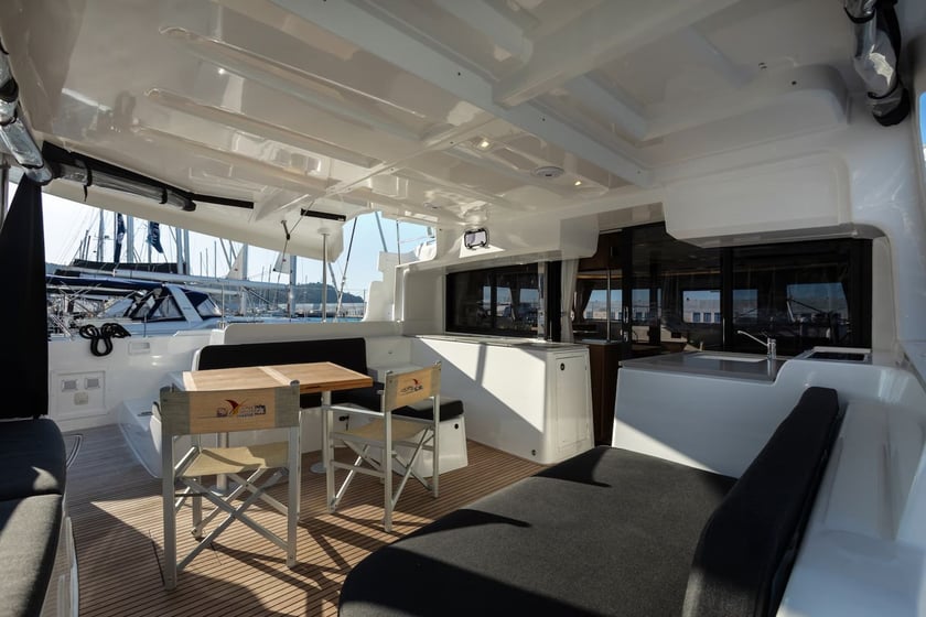 Furnari Catamaran 4 cabin 12 berths 12 guests 13.99 m Listing Number: #17445 3