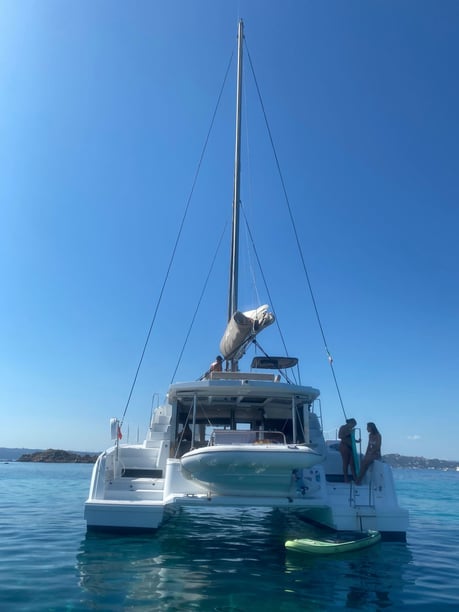 Golfo Aranci Catamaran Cabine 5  Couchettes 11  Invités 11  12.8 m Numéro de l'annonce: #17447 5