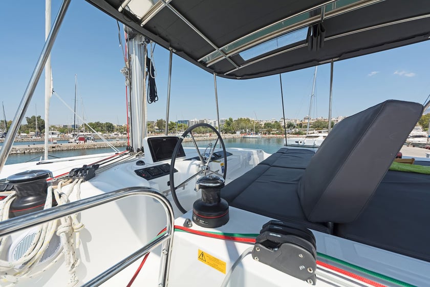 Athens Catamaran 6 cabin 12 berths 12 guests 13.99 m Listing Number: #17454 3