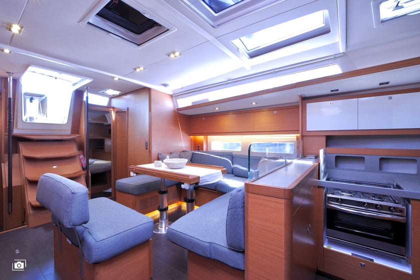 Puntone Sailboat 6 cabin 15 berths 12 guests 16.35 m Listing Number: #17487 3