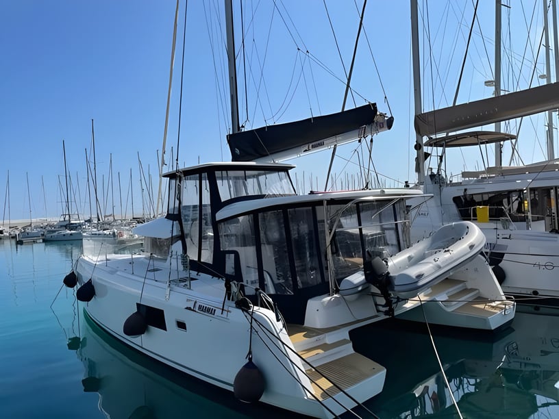 Capo d'Orlando Catamaran Cabine 5  10  slaapplaatsen 10  gasten 12.94 m Lijstnummer: #17497 3