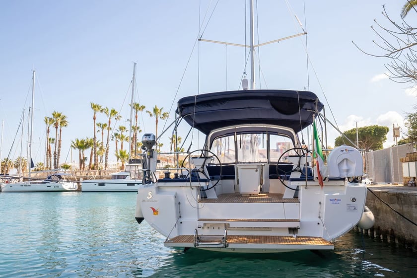 Capo d'Orlando Segelboot 5 Kabine 10 Liegeplätze 10 Gäste 14 m Nummer des Inserats: #17500 4