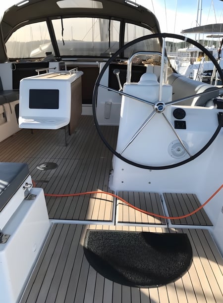 Lefkada Segelboot 4 Kabine 10 Liegeplätze 10 Gäste 14.15 m Nummer des Inserats: #17524 5