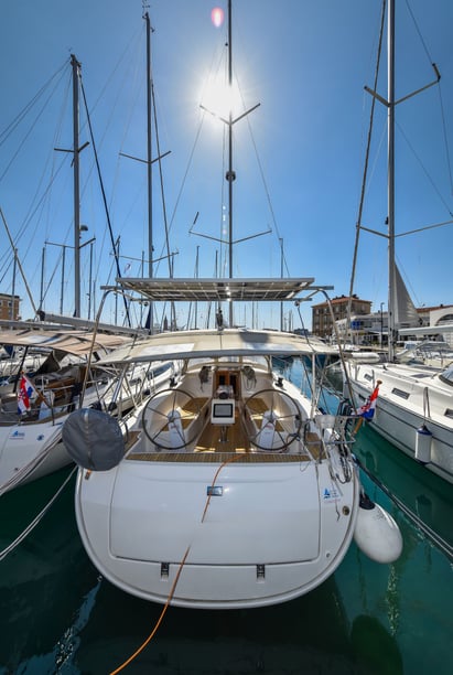 Zadar Segelboot 3 Kabine 7 Liegeplätze 7 Gäste 12.35 m Nummer des Inserats: #17525