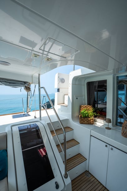 Capo d'Orlando Catamaran Cabine 5  10  slaapplaatsen 10  gasten 15.85 m Lijstnummer: #17535 3