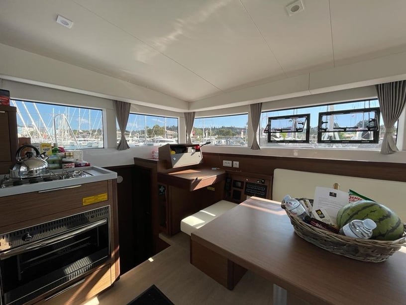 Volos Catamaran 6 cabin 12 berths 12 guests 12.3 m Listing Number: #17552 2