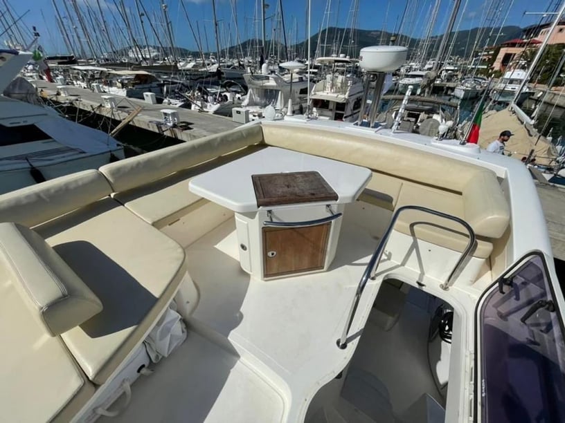 Primošten Bateau à moteur Cabine 3  Couchettes 8  Invités 8  14.88 m Numéro de l'annonce: #17554 5
