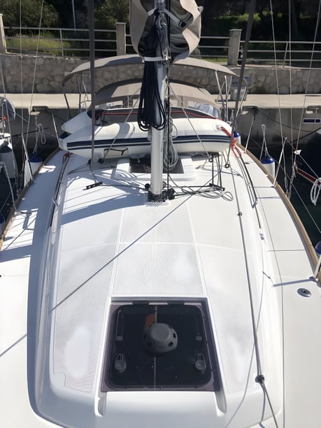 Mali Losinj Zeilboot Cabine 3  8  slaapplaatsen 8  gasten 10.34 m Lijstnummer: #17560 5