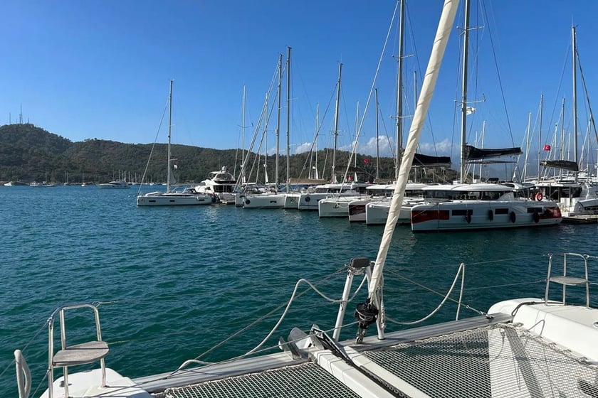 Marmaris Katamaran 4 kabin Konaklama 8 kişi Seyir 9 kişi 12.8 m İlan No: #17580 3