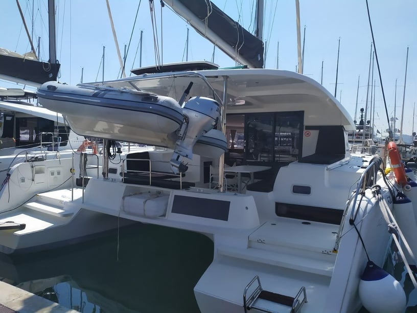 Portisco Catamaran 5 cabin 9 berths 9 guests 12.8 m Listing Number: #17648