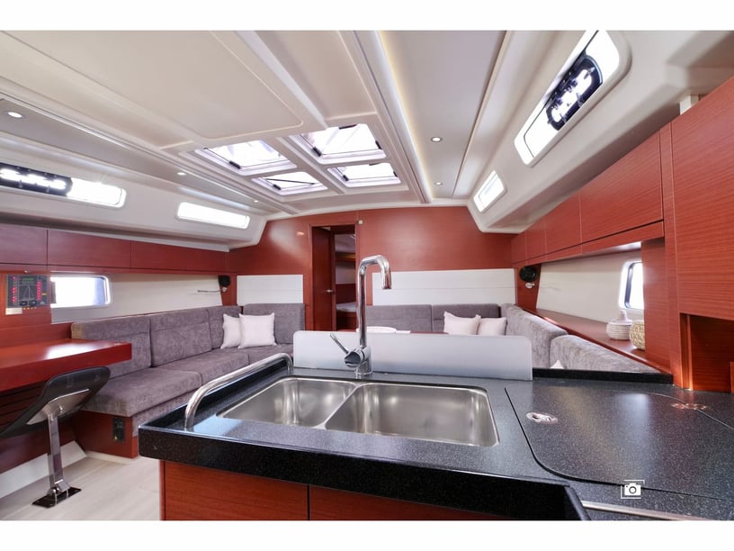 Puntone Velero Cabina 4  10  literas 10  invitados 14.04 m Número de anuncio: #17675 2