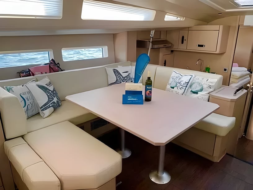 Sibenik Zeilboot Cabine 5  8  slaapplaatsen 8  gasten 18.28 m Lijstnummer: #17689 5