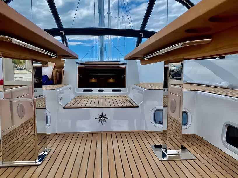 Sibenik Zeilboot Cabine 5  8  slaapplaatsen 8  gasten 18.28 m Lijstnummer: #17689 4