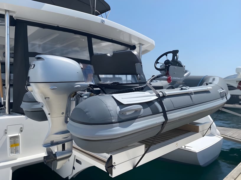 Sibenik Katamaran 6 Kabine 12 Liegeplätze 12 Gäste 13.99 m Nummer des Inserats: #17697 5