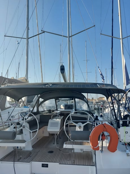 Lefkada Zeilboot Cabine 3  8  slaapplaatsen 8  gasten 12.38 m Lijstnummer: #17715 4