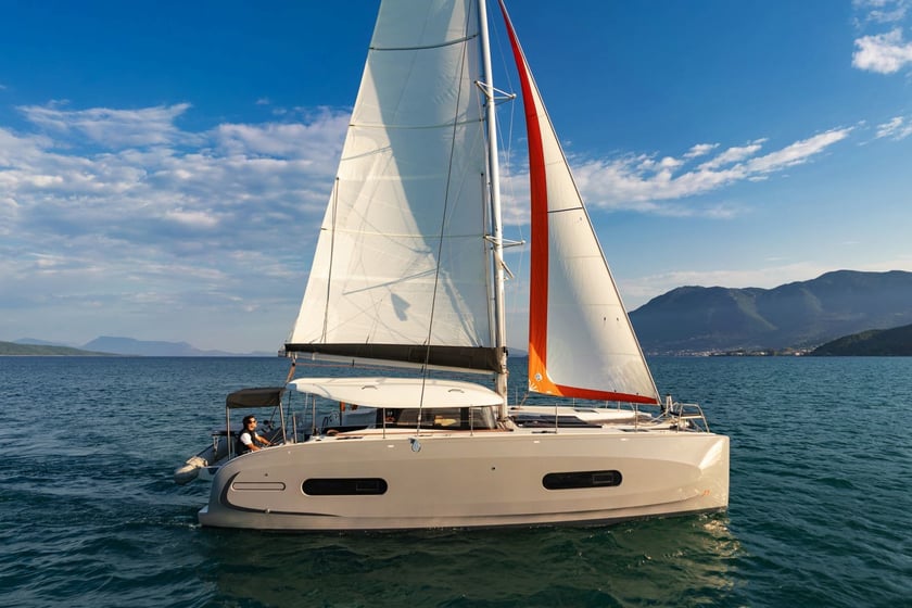 Lefkada Catamaran Cabine 6  10  slaapplaatsen 12  gasten 11.42 m Lijstnummer: #17716