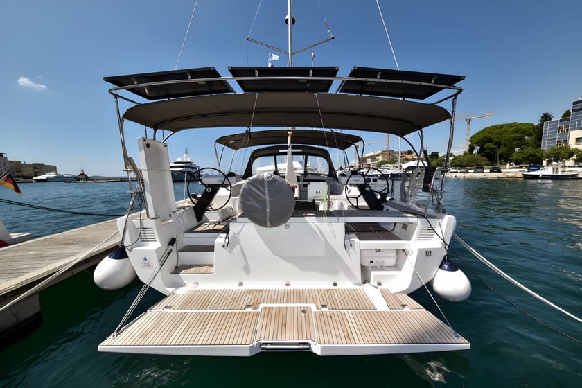 Zadar Velero Cabina 5  11  literas 11  invitados 14.85 m Número de anuncio: #17728