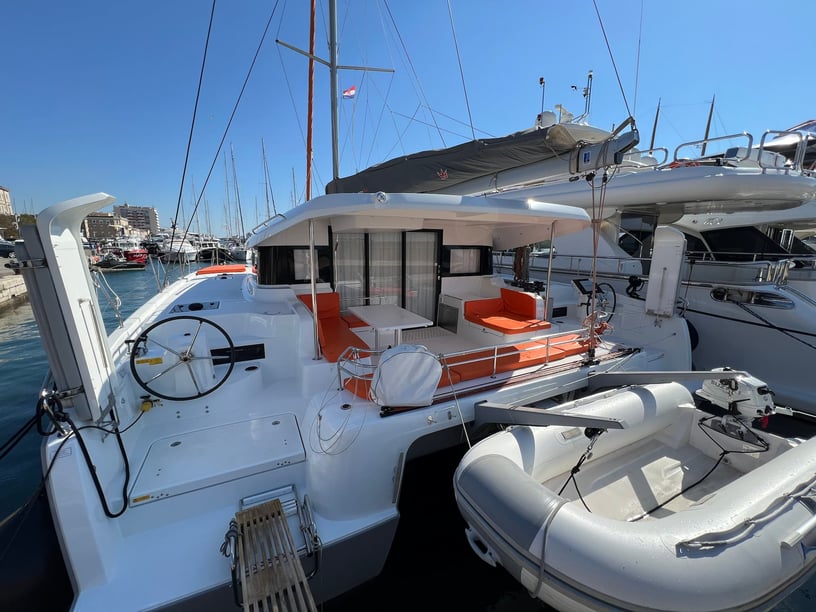 Zadar Catamaran 6 cabin 12 berths 12 guests 13.97 m Listing Number: #17774 3